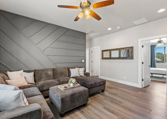 Serene Escape - To Grand Canyon And Sedona! Holiday home *